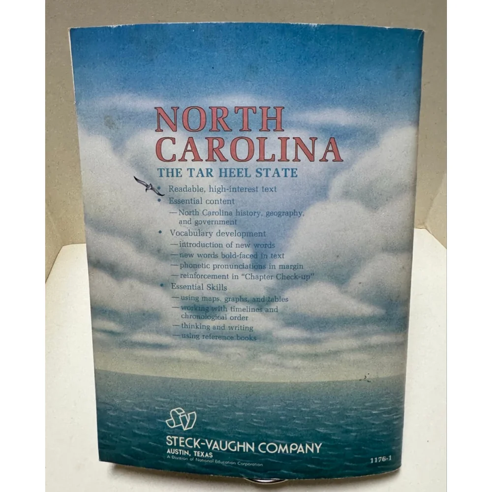 North Carolina: The Tar Heel State by Dr. Richard M. Haynes (1985, Paperback)